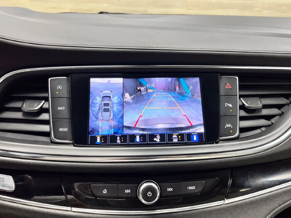 Buick Enclave photo 30