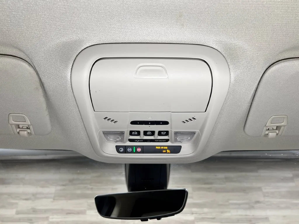 Buick Enclave photo 23