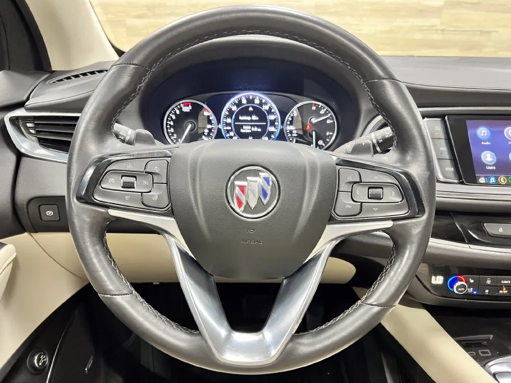 Buick Enclave photo 24