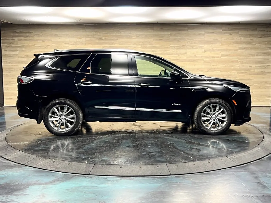 Buick Enclave photo 13