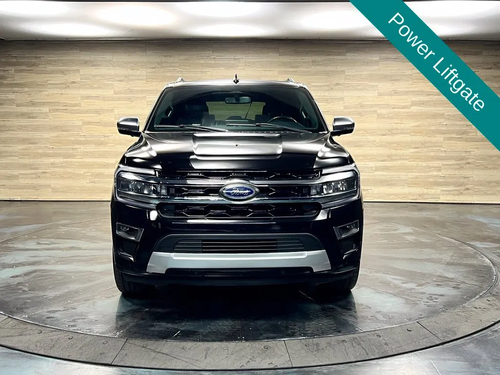 Ford Expedition photo 8
