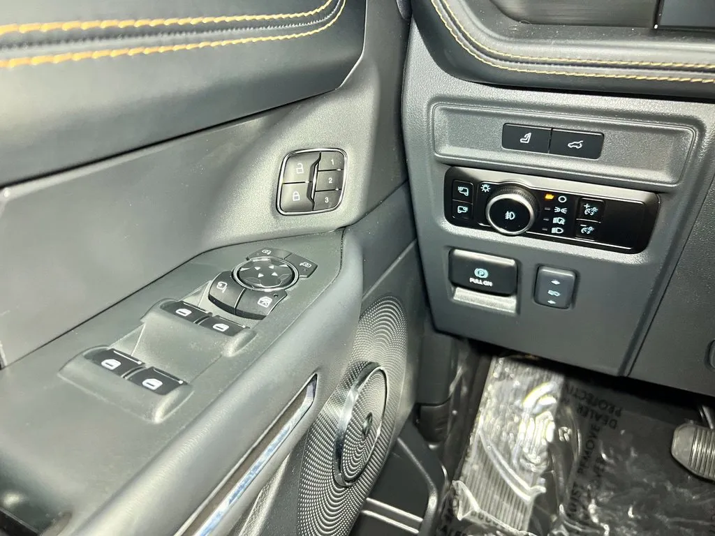 Ford Expedition photo 24