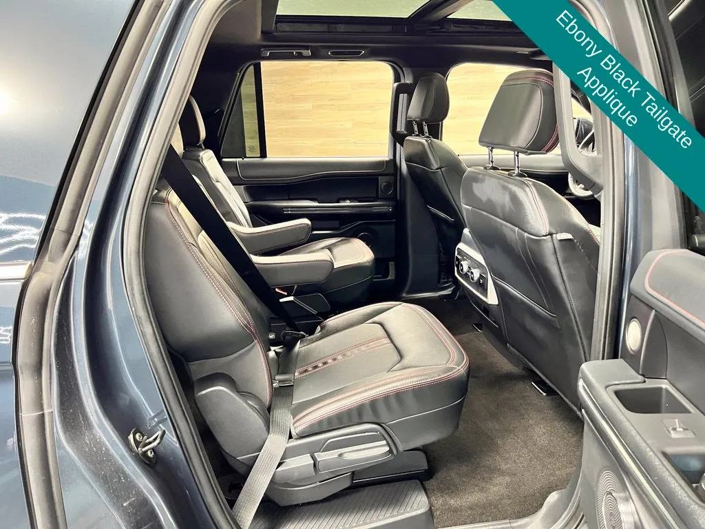 Ford Expedition MAX photo 15