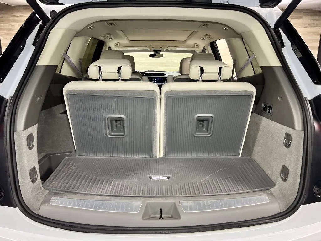 Cadillac XT6 photo 18