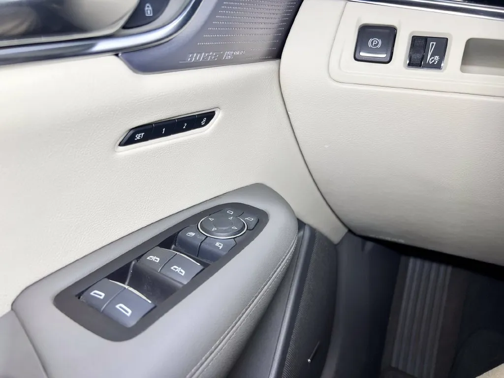 Cadillac XT6 photo 21