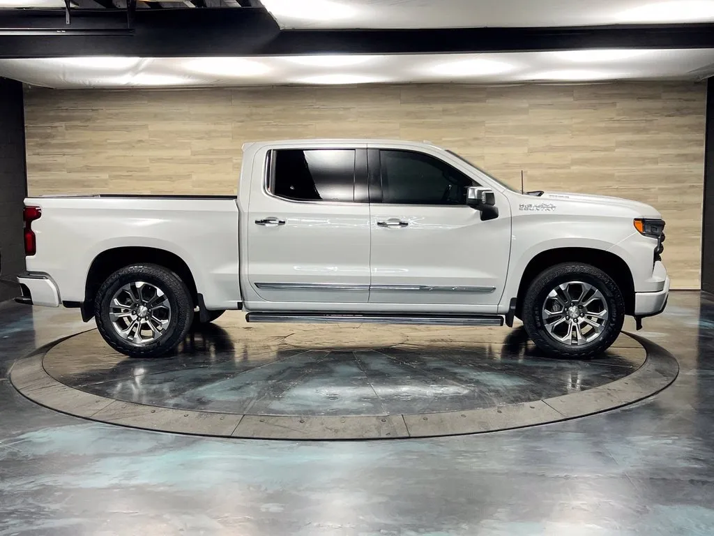 Chevrolet Silverado photo 22