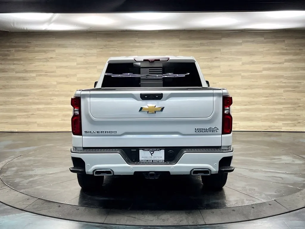 Chevrolet Silverado photo 19
