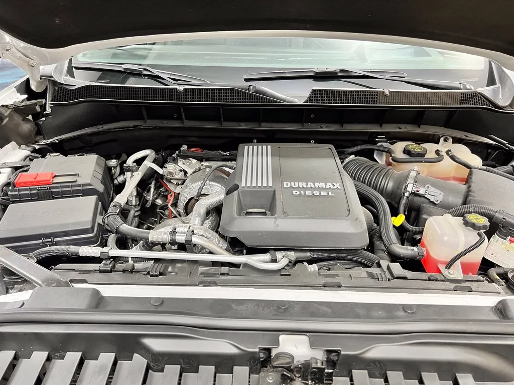 Chevrolet Silverado photo 9