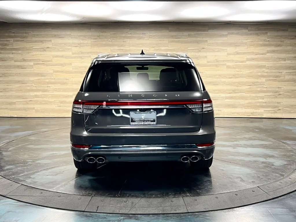 Lincoln Aviator photo 14