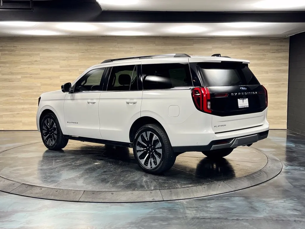 Ford Expedition photo 15