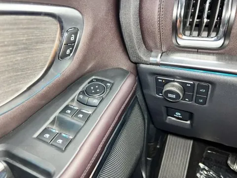 Ford Expedition MAX photo 29