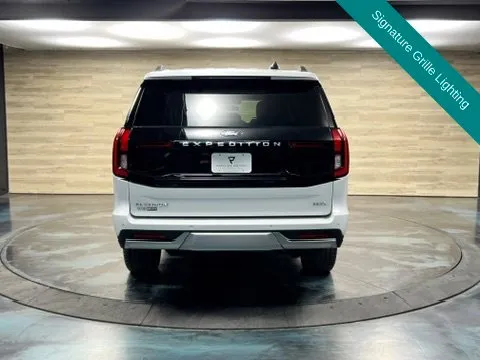 Ford Expedition MAX photo 18