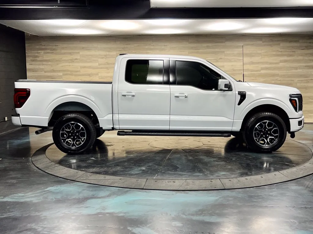 Ford F-150 photo 17