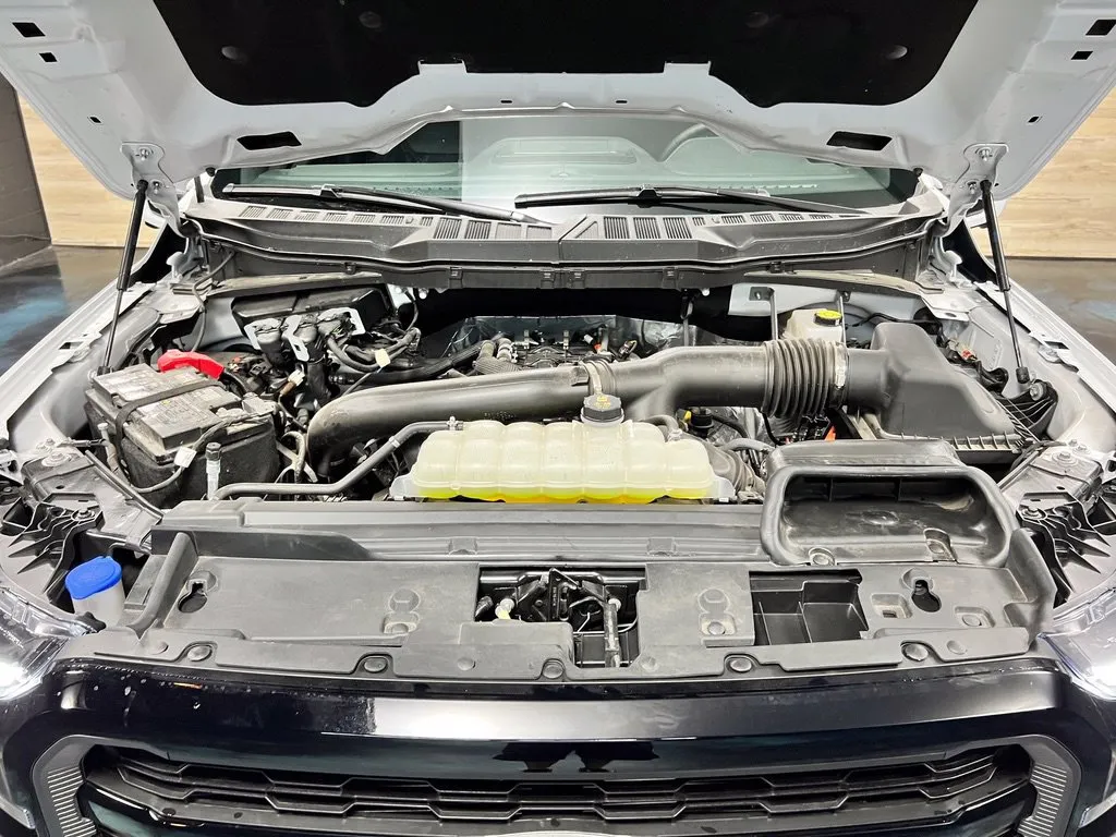 Ford F-150 photo 9
