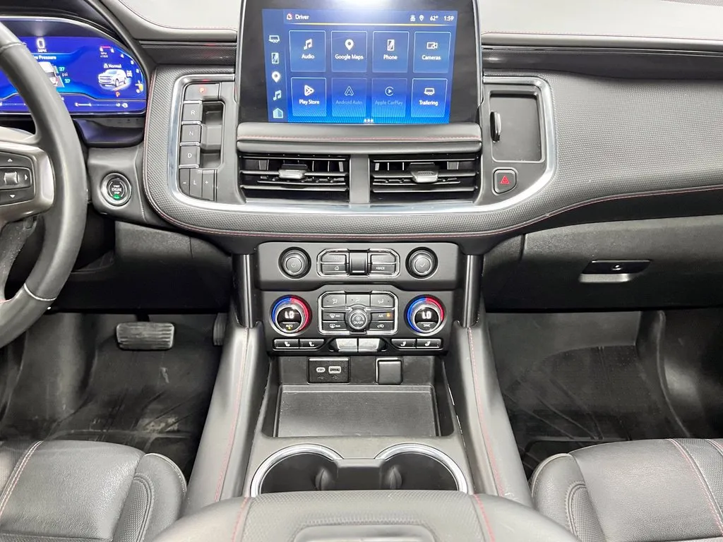 Chevrolet Suburban photo 23