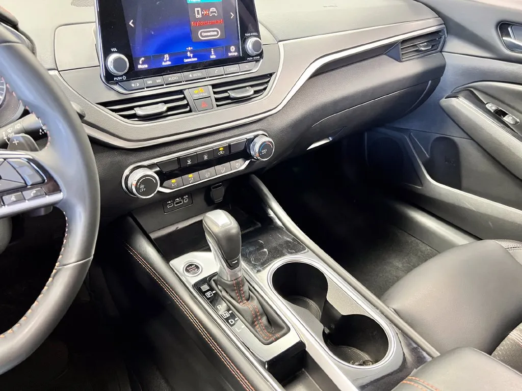 Nissan Altima photo 20