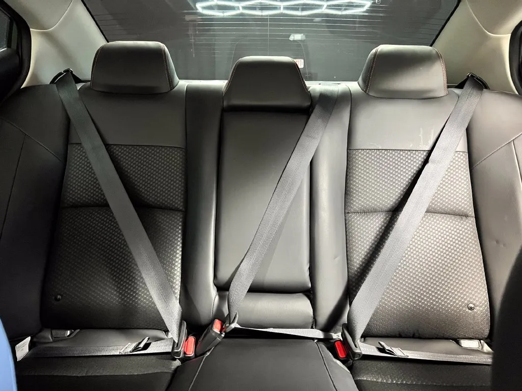Nissan Altima photo 21