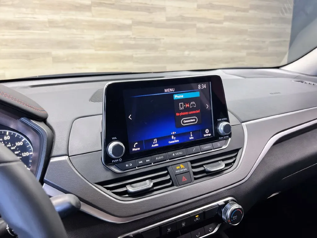 Nissan Altima photo 18
