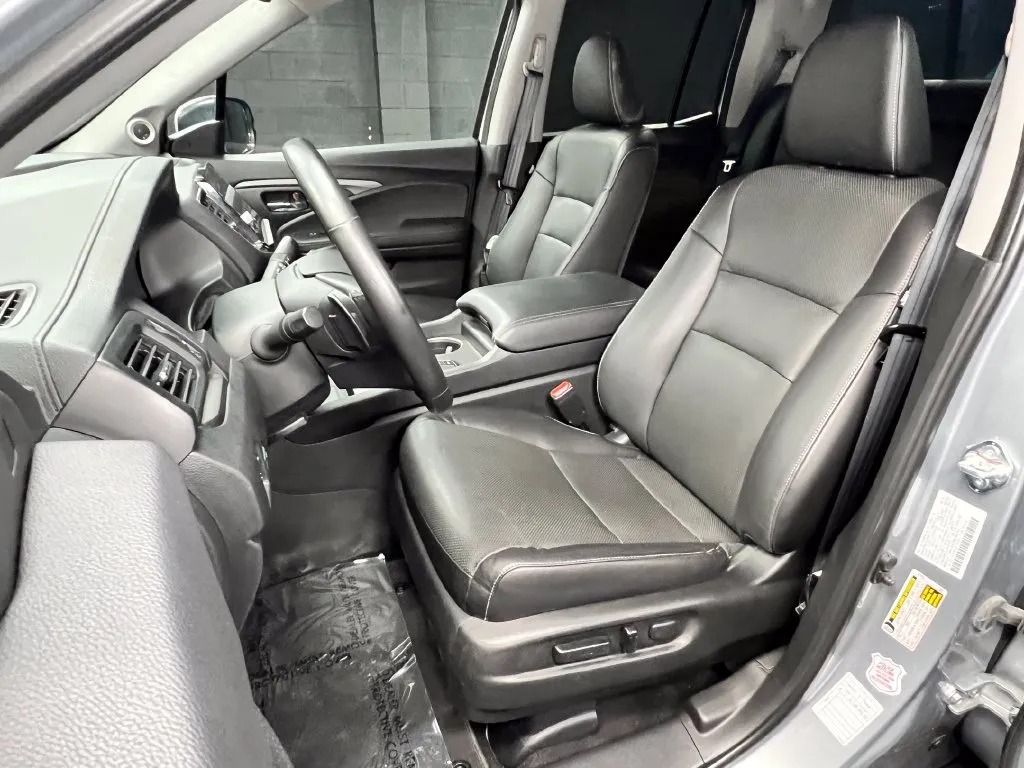 Honda Ridgeline photo 6