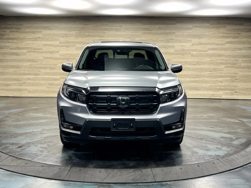 Honda Ridgeline photo 9