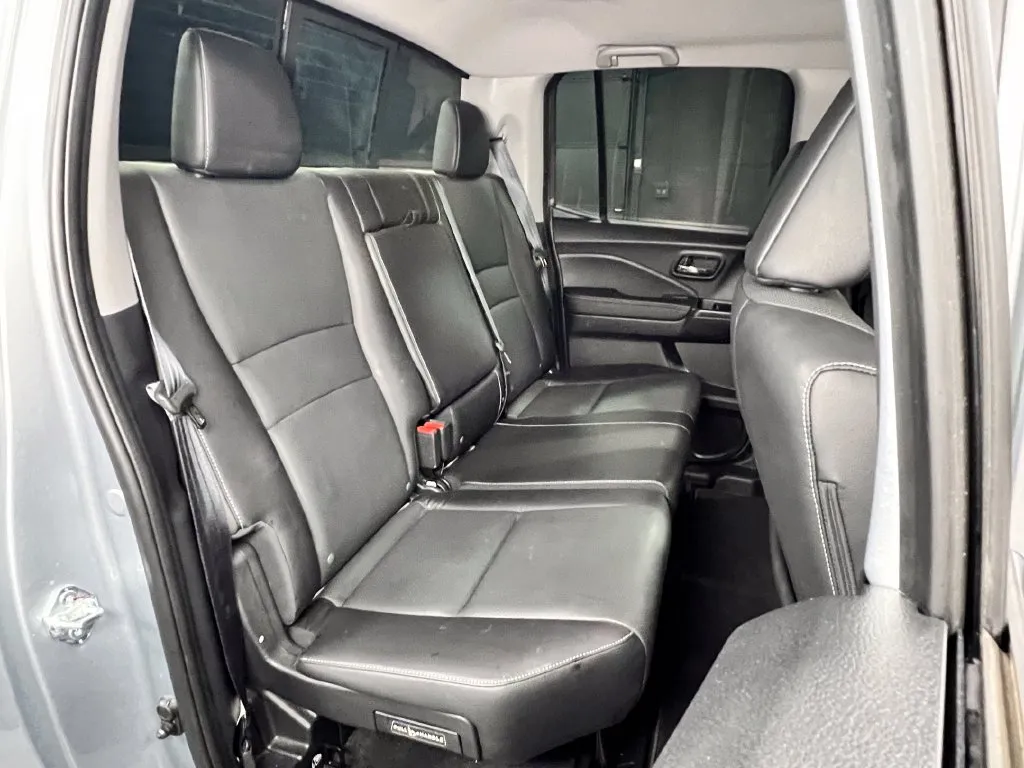 Honda Ridgeline photo 17