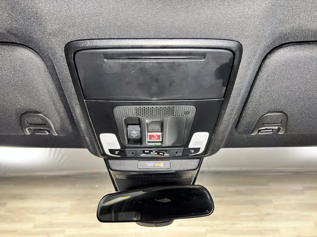 Honda Accord photo 20
