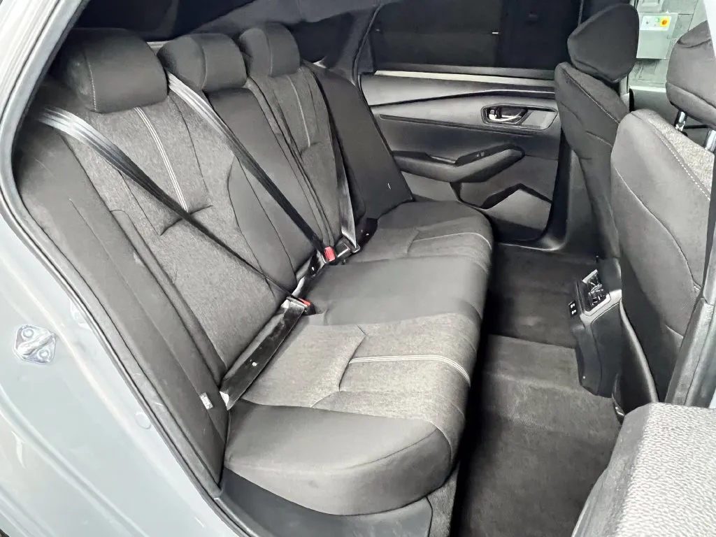 Honda Accord photo 16