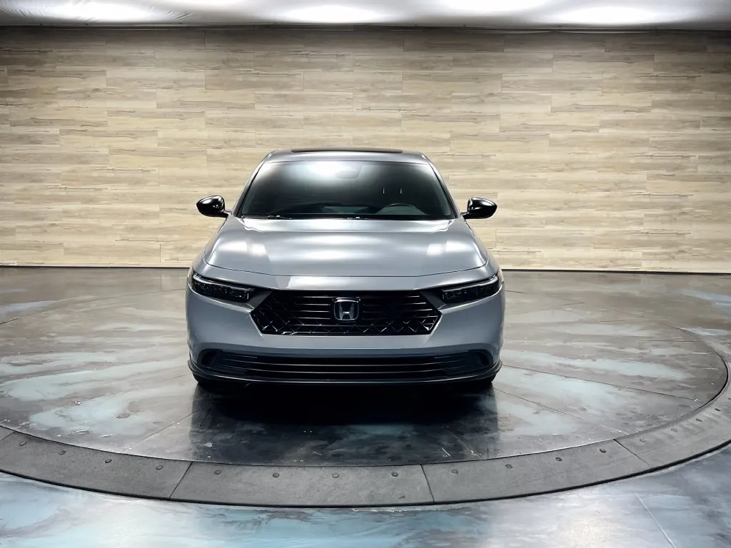 Honda Accord photo 8