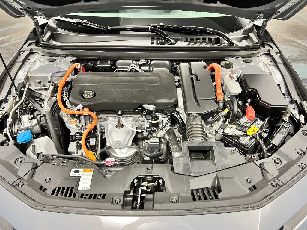 Honda Accord photo 9