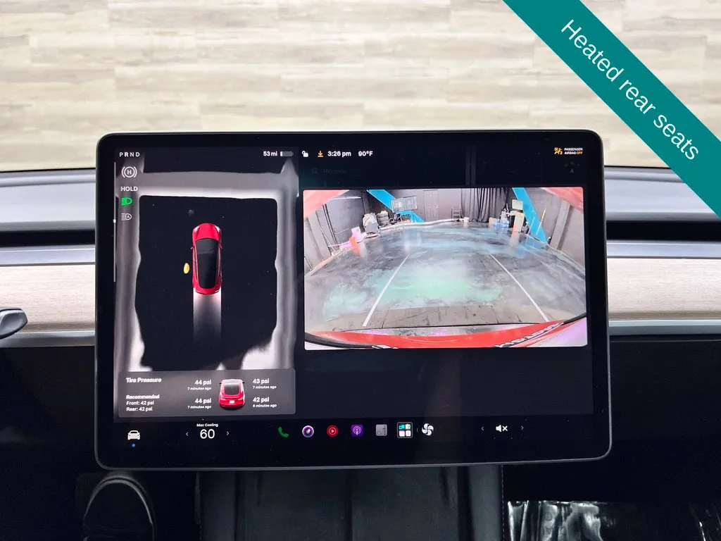 Tesla Model 3 photo 13