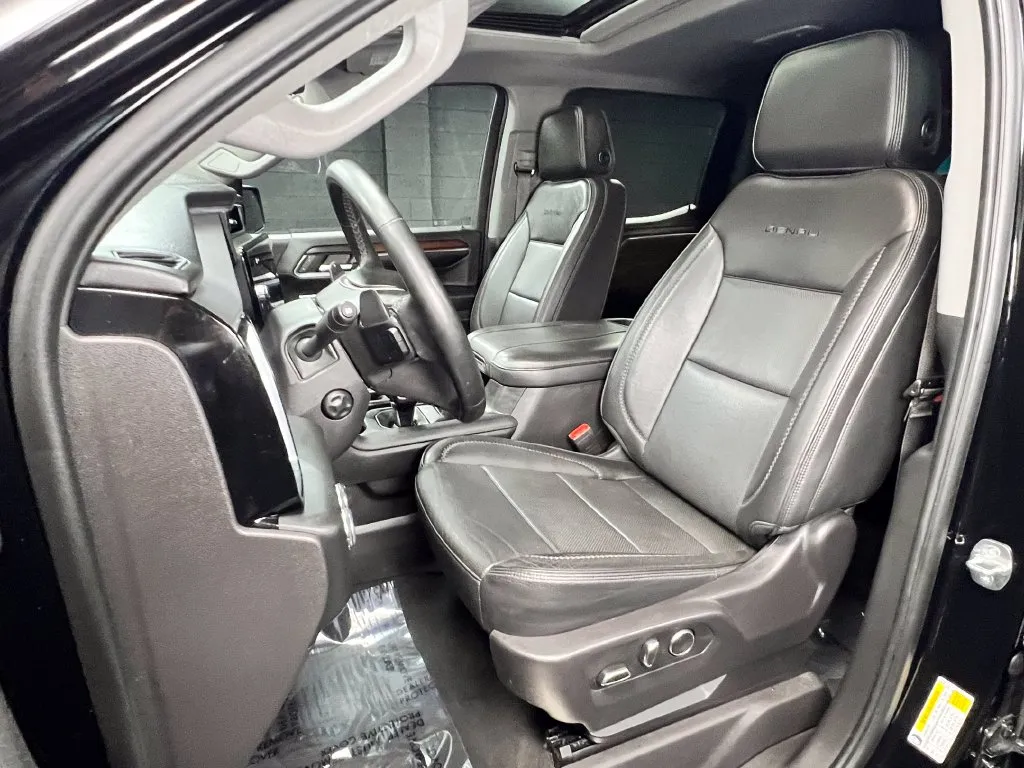 GMC Sierra photo 7