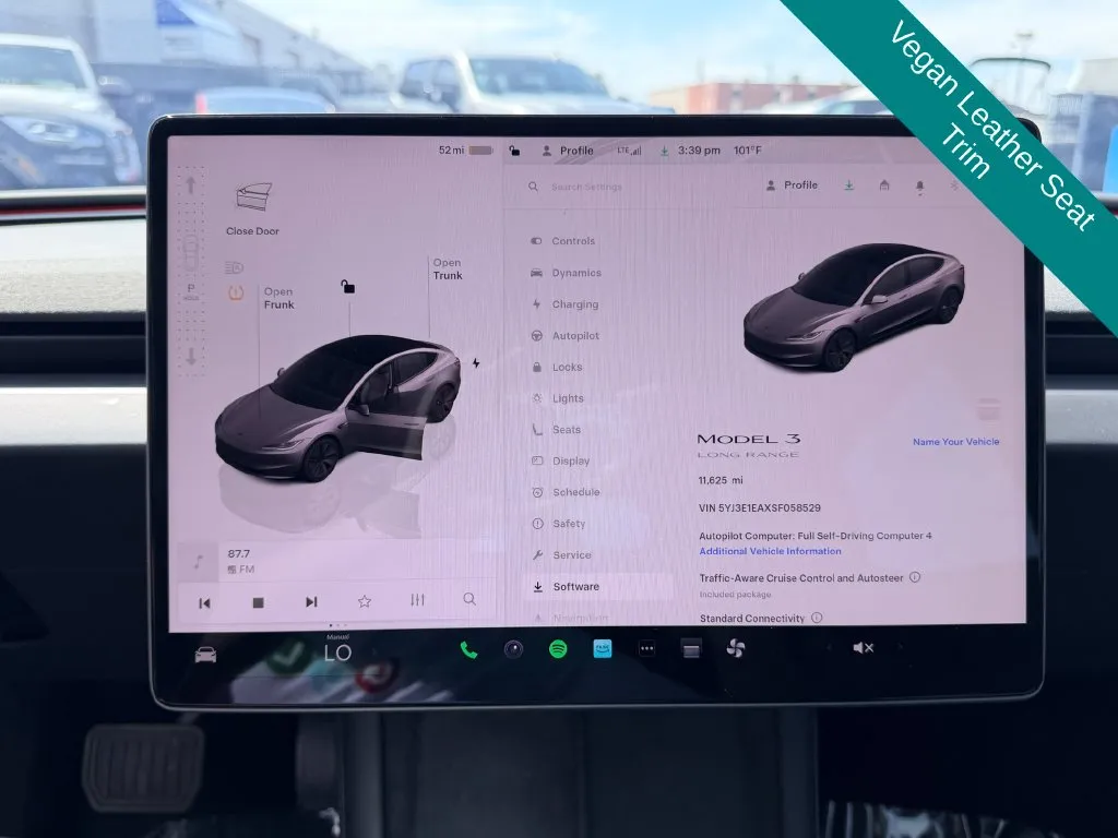 Tesla Model 3 photo 9