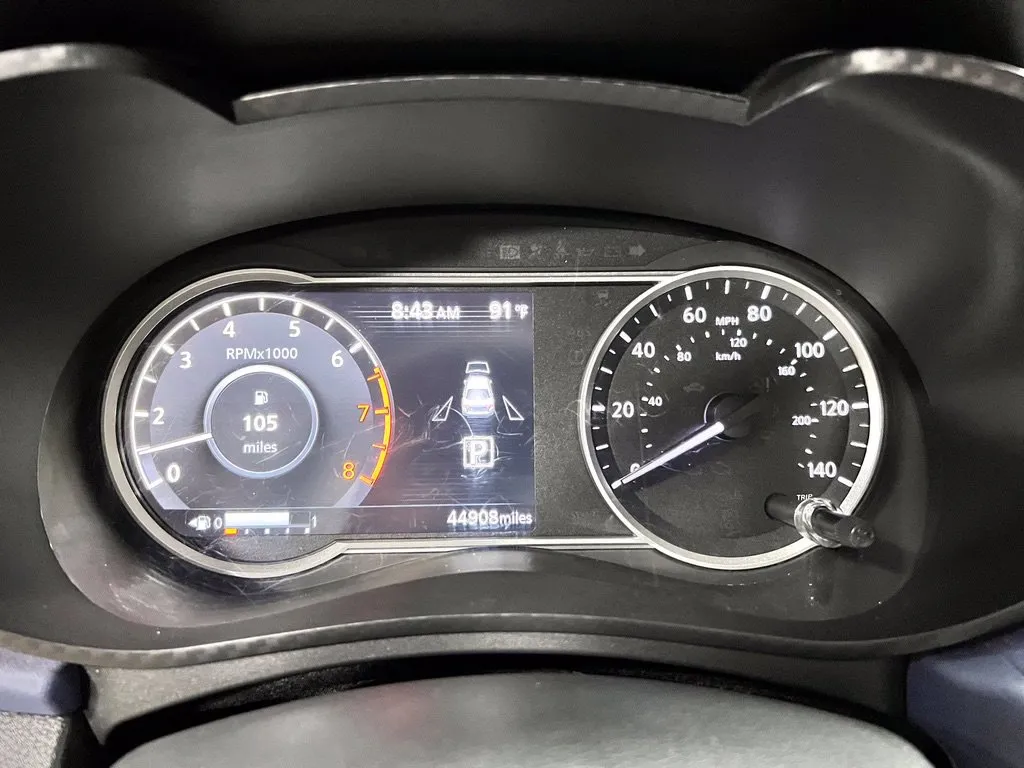 Nissan Versa photo 22