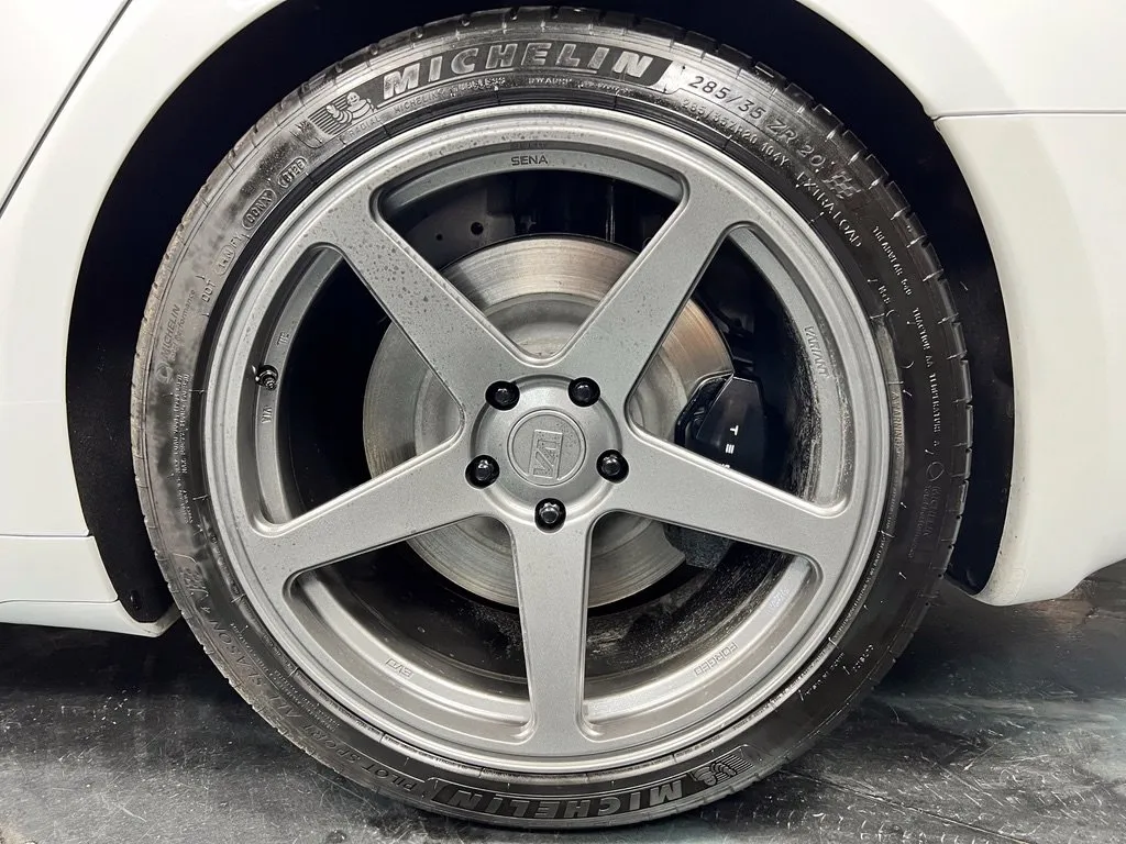 Tesla Model S photo 11