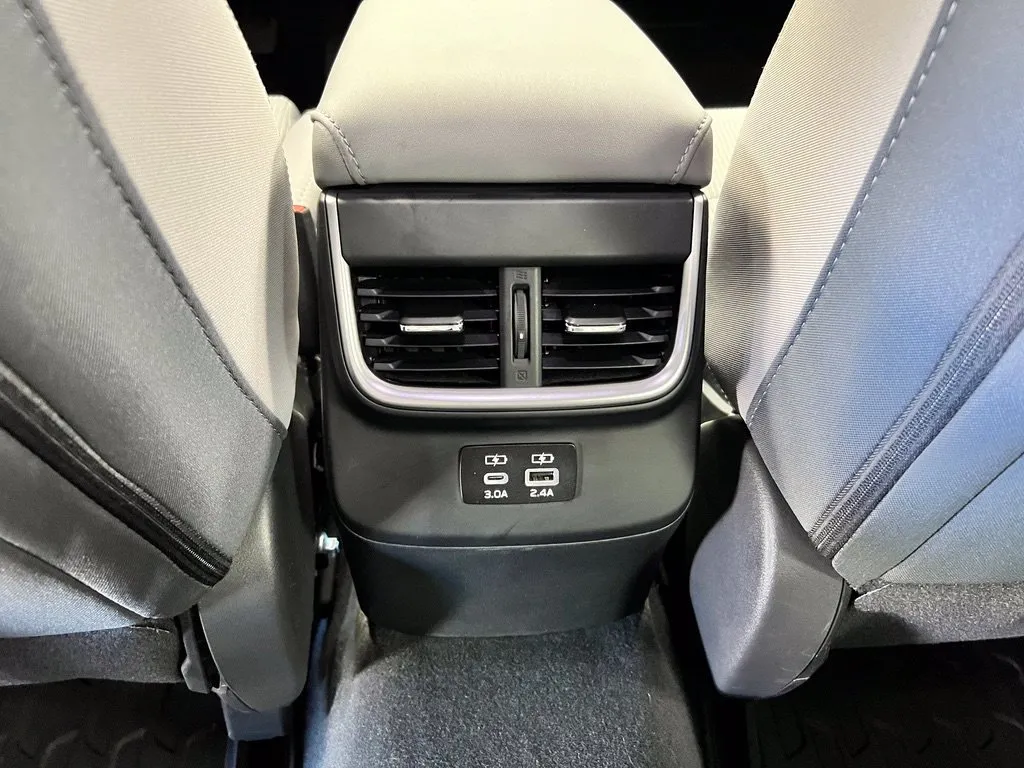 Subaru Legacy photo 21