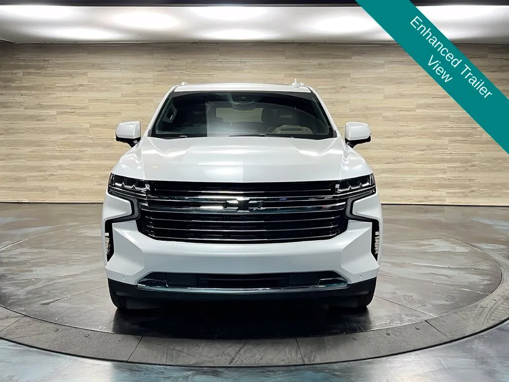 Chevrolet Suburban photo 8