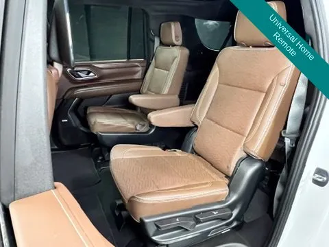 Chevrolet Suburban photo 17