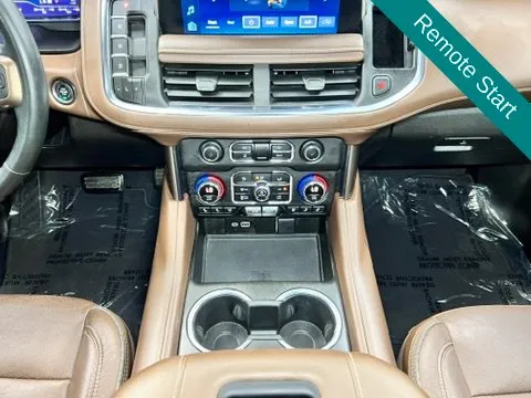 Chevrolet Suburban photo 14