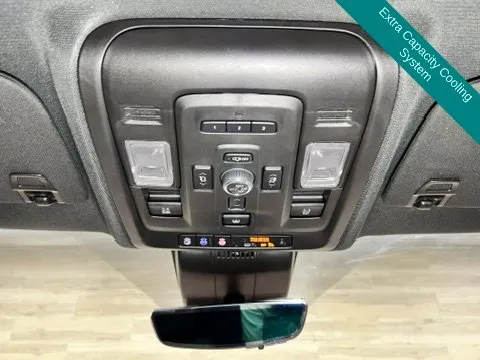Chevrolet Suburban photo 26