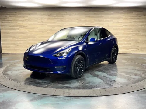 More photos of 2025 Tesla Model Y Long Range at Parkline Motors, UT