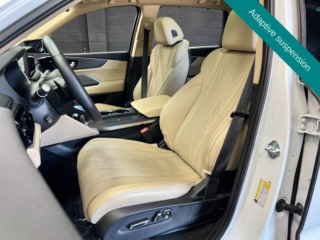 Acura MDX photo 6