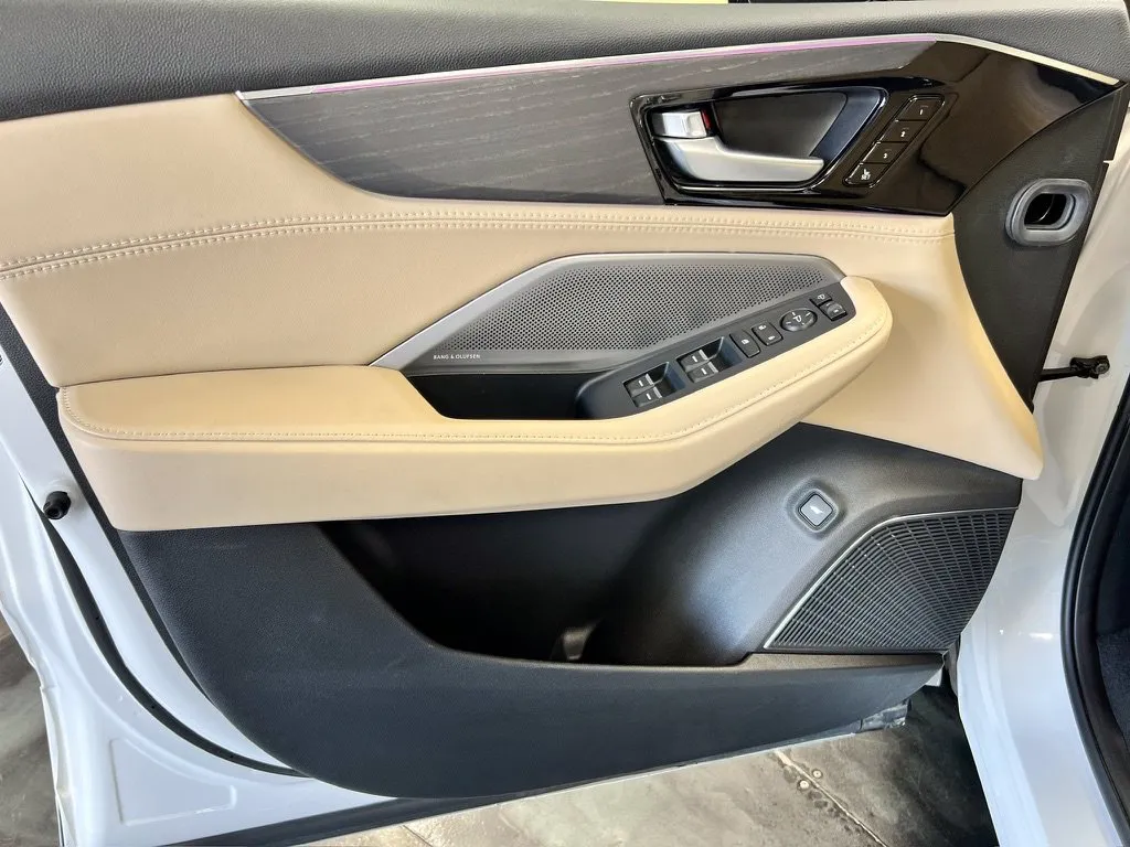 Acura MDX photo 26