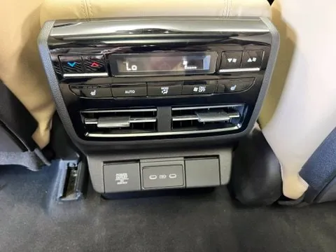 Acura MDX photo 24