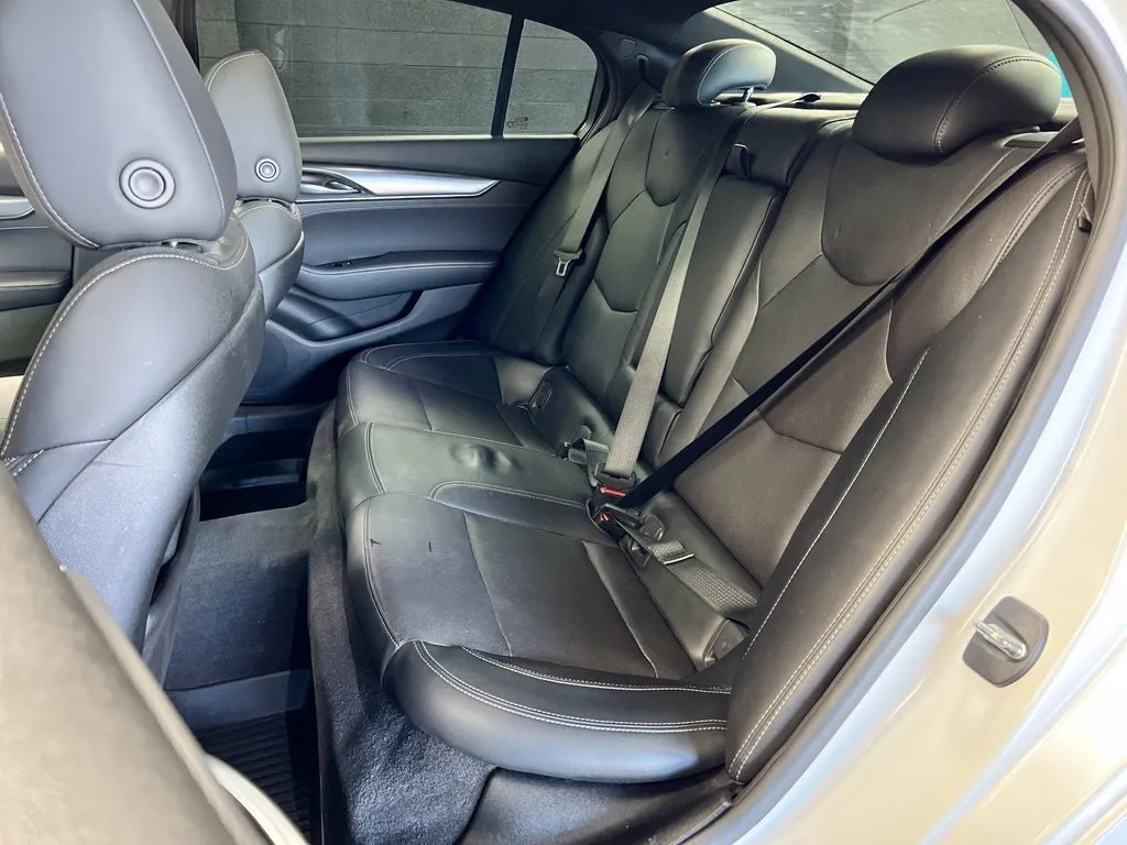 Cadillac CT5 photo 18