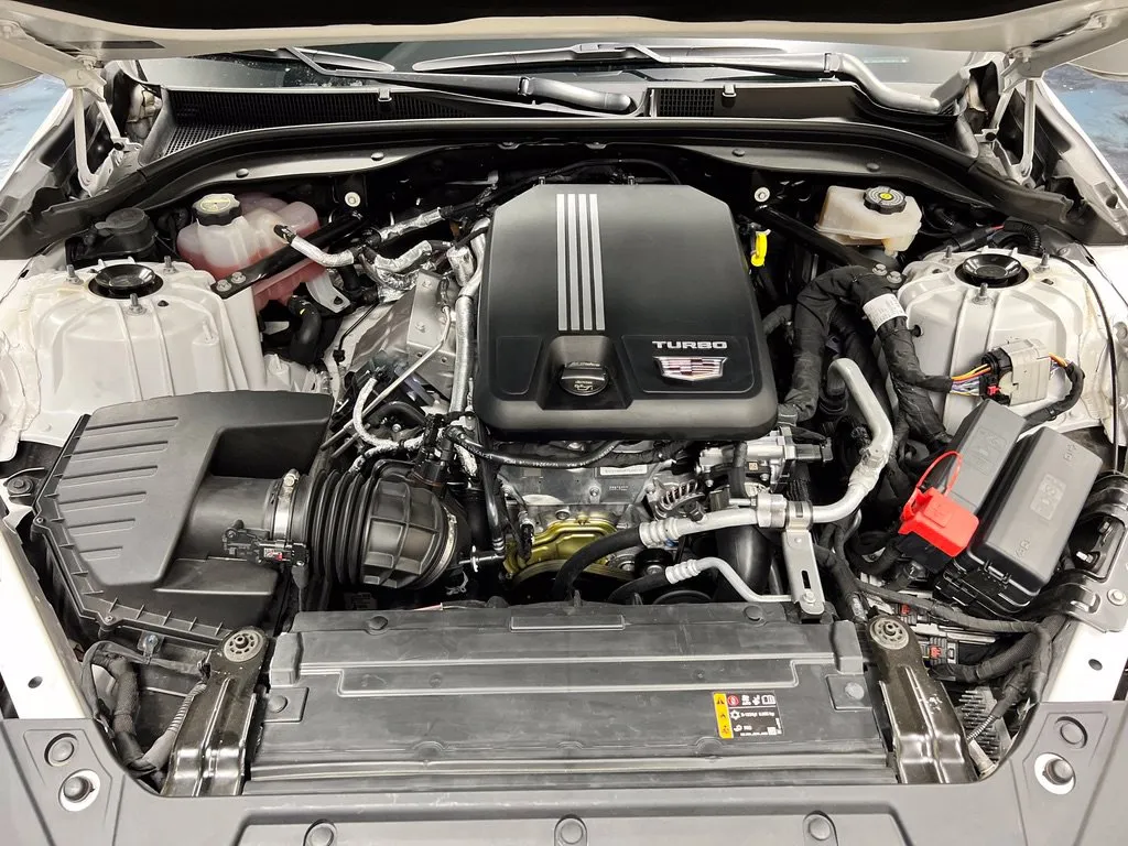 Cadillac CT5 photo 9