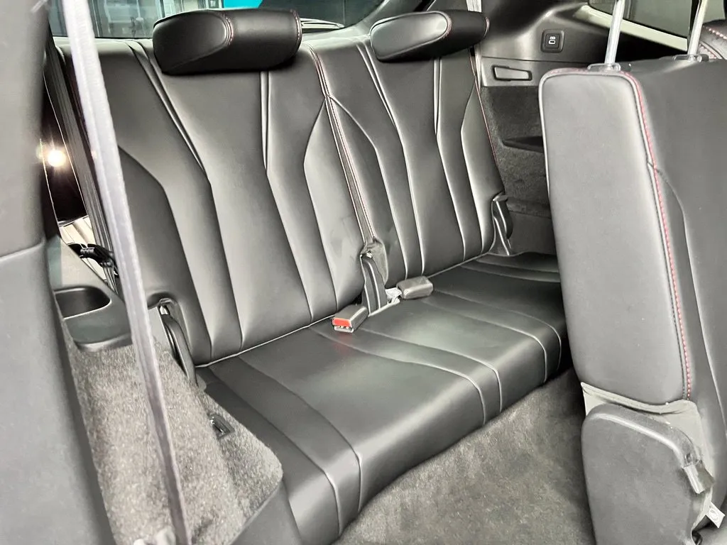 Acura MDX photo 20