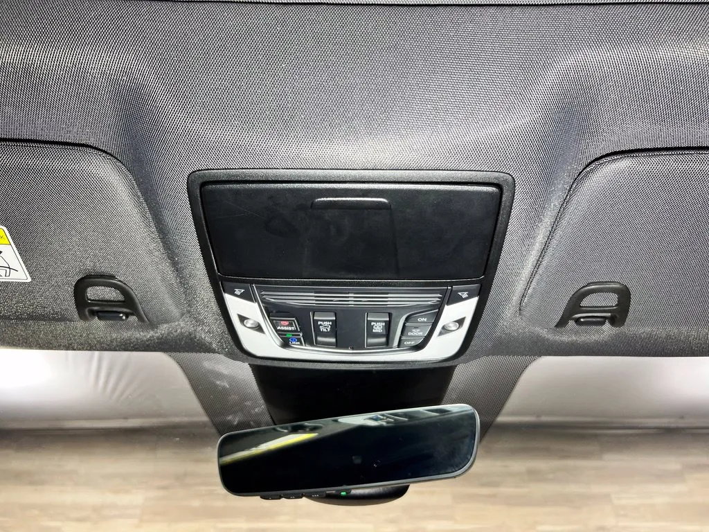 Acura MDX photo 28