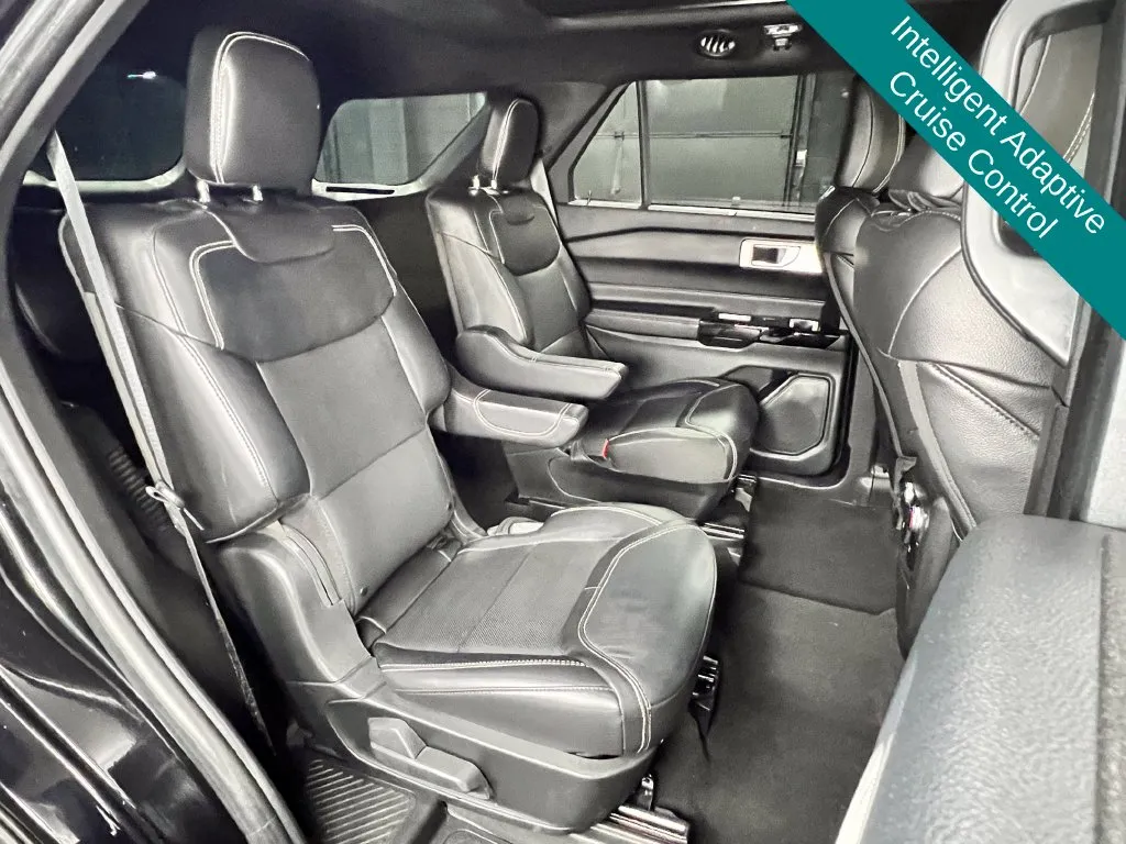 Ford Explorer photo 14