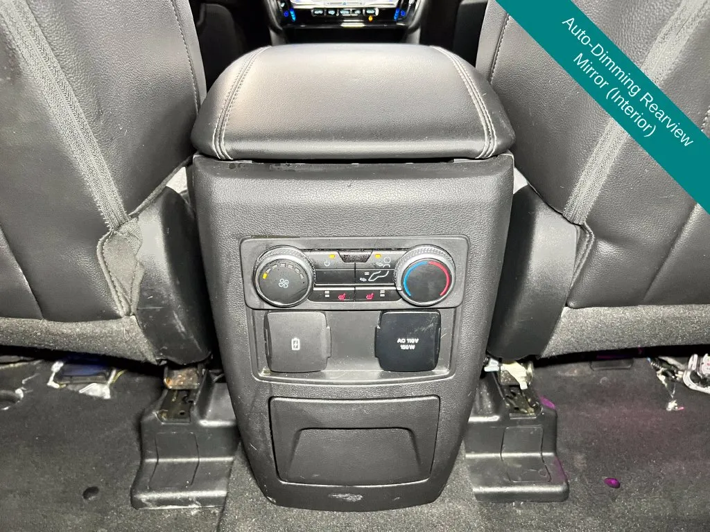 Ford Explorer photo 21