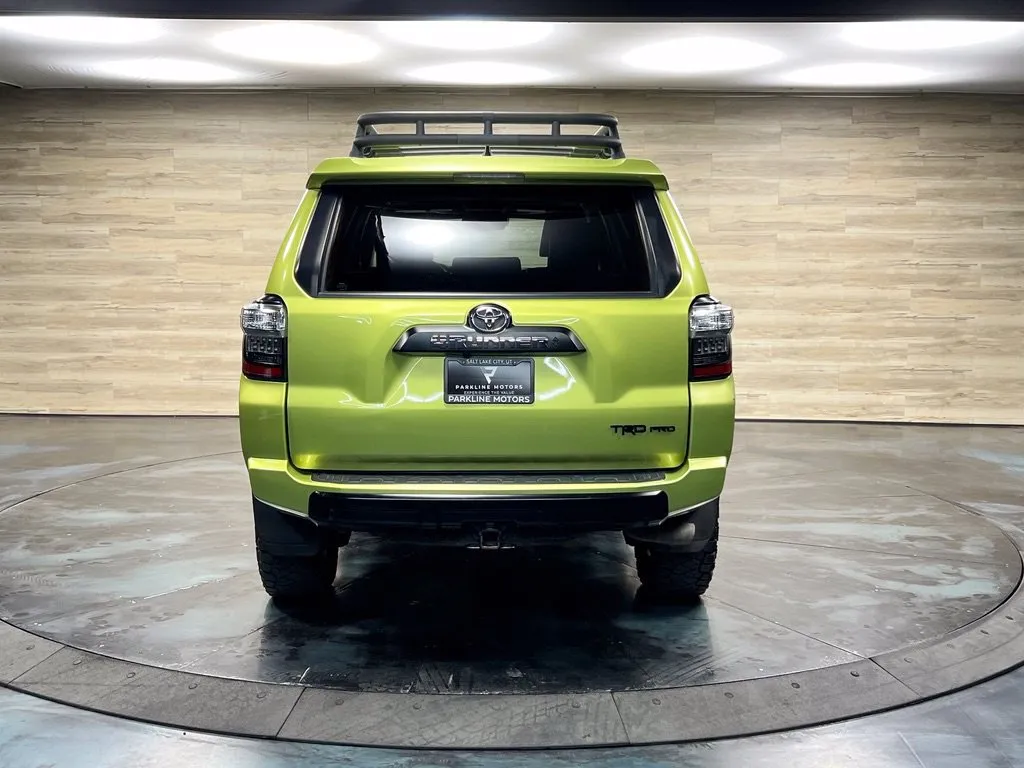 Toyota 4Runner photo 18
